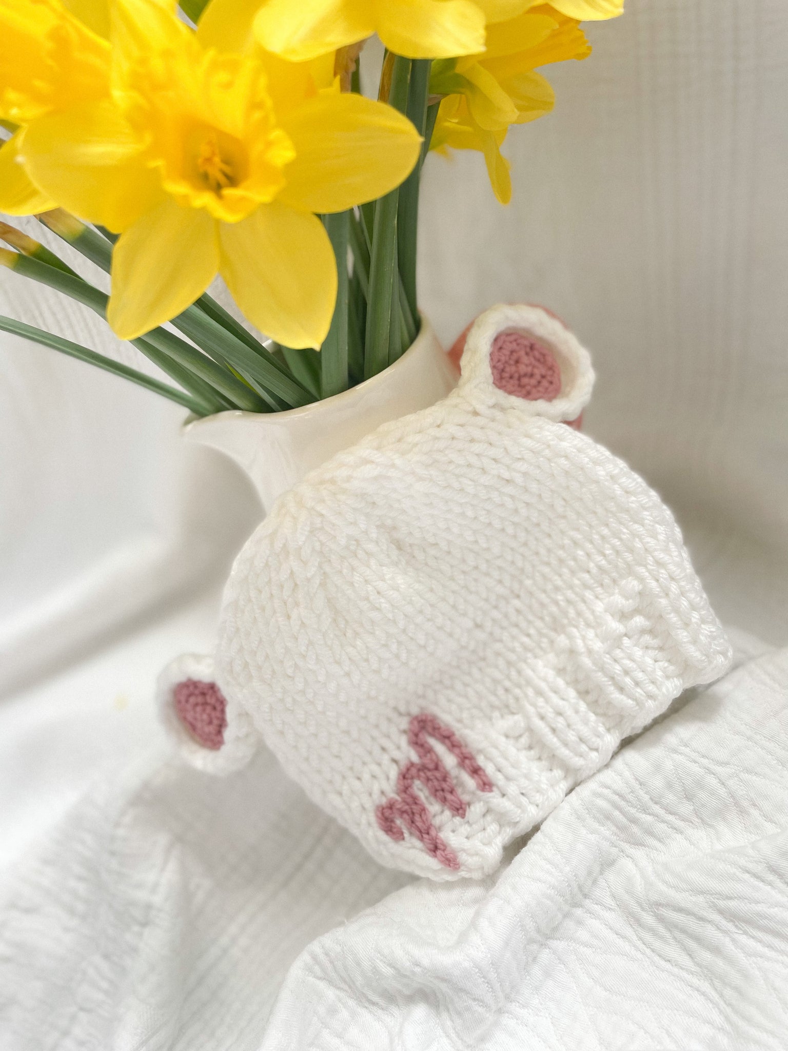 Little Lamb Hat embroidered with an M